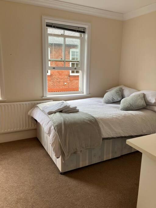 Central Chester Bedrooms Exterior photo